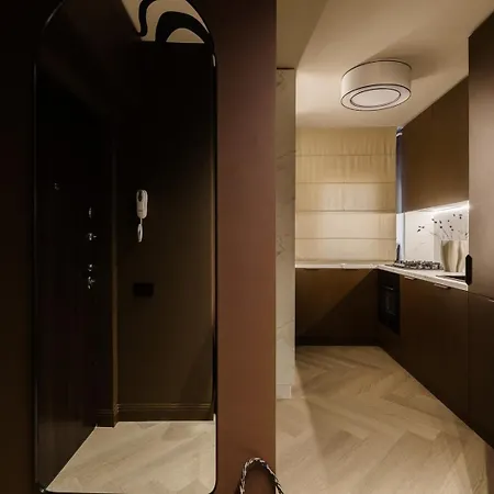 Velvet Noir Old Town Апартаменти
