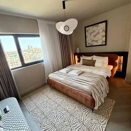 Velvet Noir Old Town Апартаменти